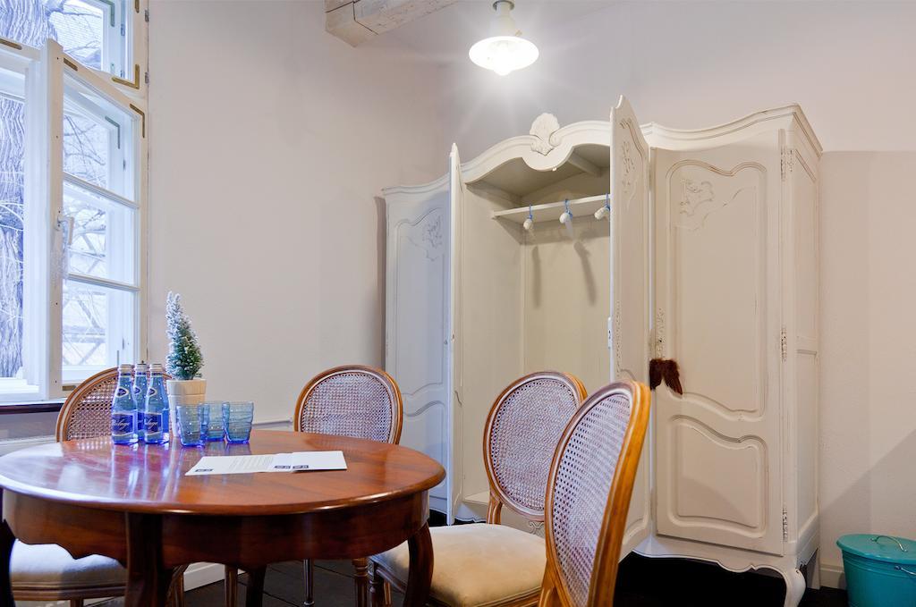 Barokowy Zakatek Bed & Breakfast Swidnica  Room photo